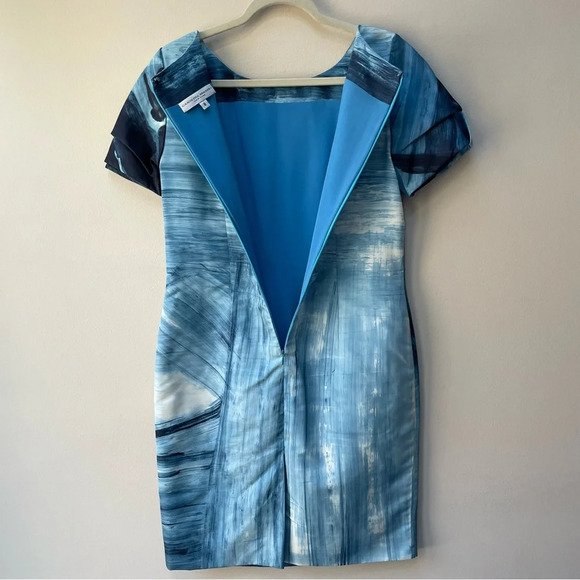 Carolina Herrera Blue Brush Stroke Abstract Sheath Dress MSRP $2,290 Size 8 - Picture 8 of 10